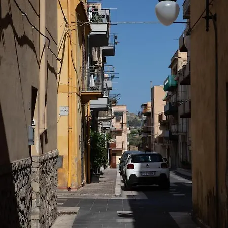 Daire Alfaapartment & Beautiful 20-metre Terrace Casteldaccia